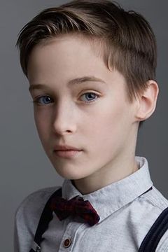 Lochlan White interpreta Dancer - Pinner Child (uncredited)