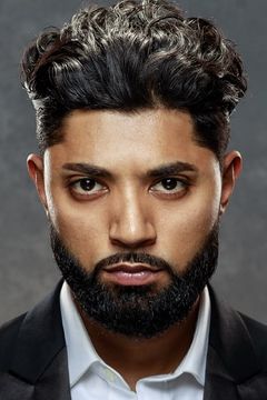 Qasim Akhtar interpreta Chesney Karib