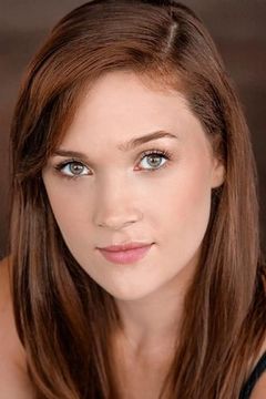 Megan Elizabeth Barker interpreta Riley Juliato