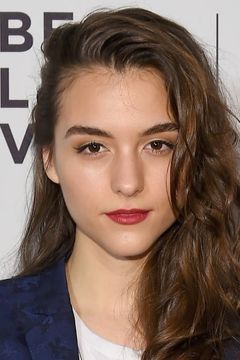 Quinn Shephard interpreta Donna Malone