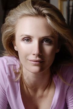 Jennifer Siebel Newsom interpreta Pam