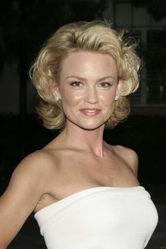 Kelly Carlson interpreta Kimber Henry