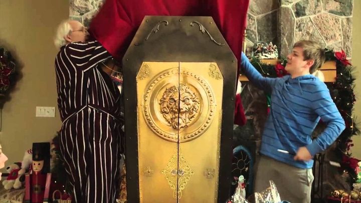 Una scena tratta dal film Shelby - Il cane che salvò il Natale