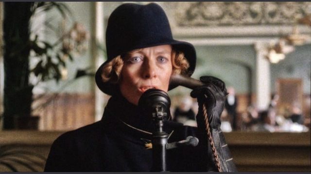 Una scena tratta dal film Il segreto di Agatha Christie