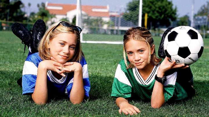Una scena tratta dal film Due gemelle nel pallone