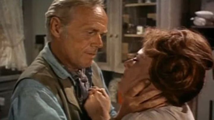 Una scena tratta dal film Ultima notte a Cottonwood