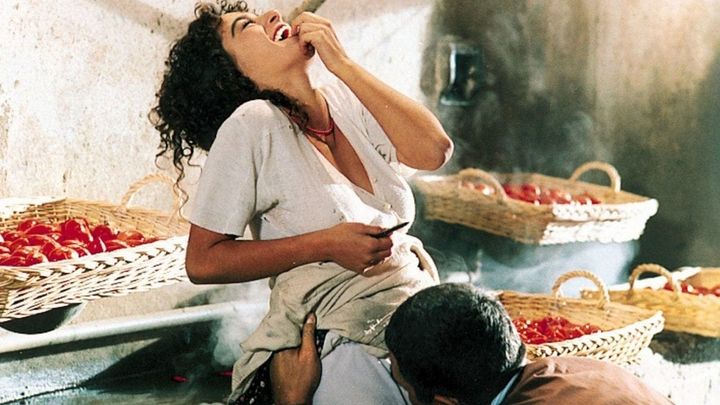 Una scena tratta dal film Ninfa plebea