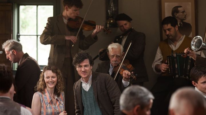 Una scena tratta dal film Jimmy's Hall - Una storia d'amore e libertà