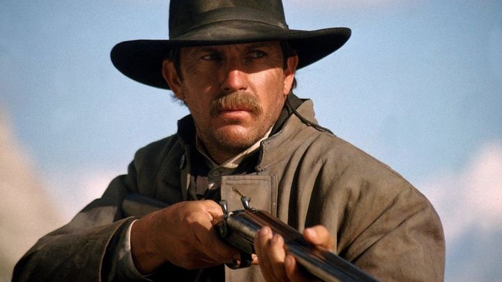 Una scena tratta dal film Wyatt Earp