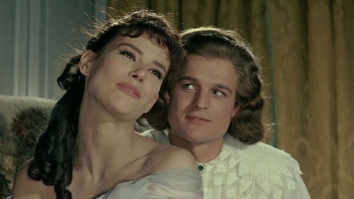 Una scena tratta dal film L'uomo dalla maschera di ferro