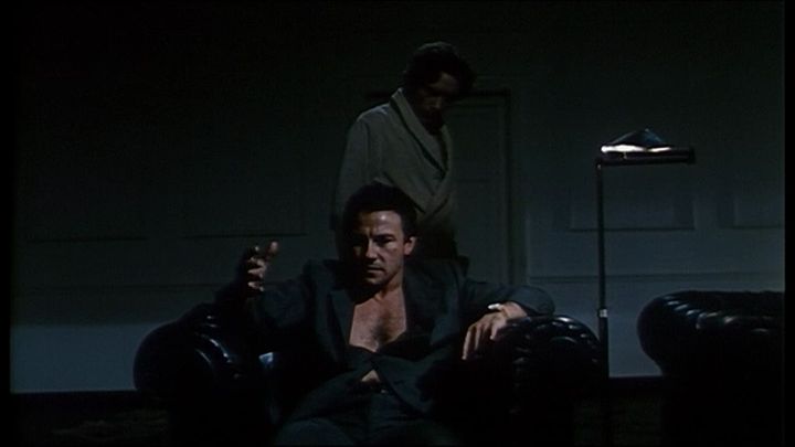 Una scena tratta dal film Copkiller - l'assassino dei poliziotti