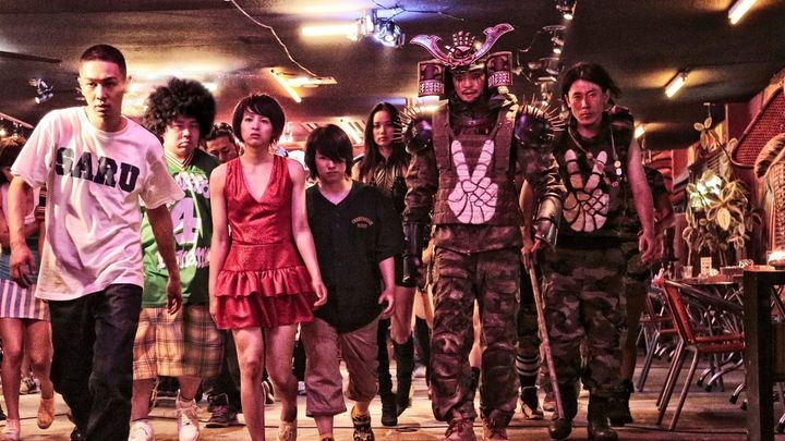 Una scena tratta dal film Tokyo Tribe