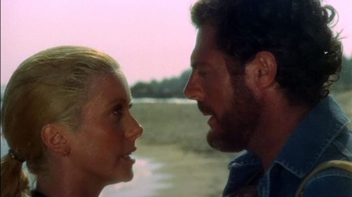 Una scena tratta dal film La cagna