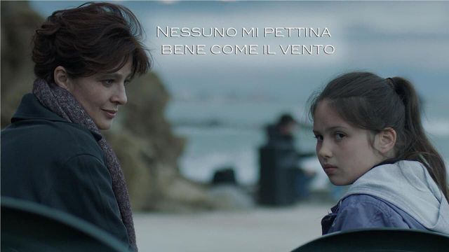 Una scena tratta dal film Nessuno mi pettina bene come il vento
