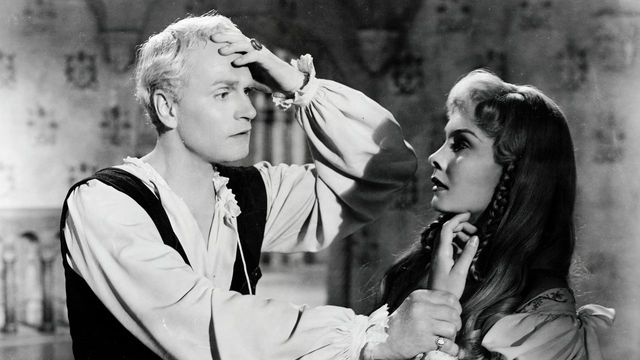 Una scena tratta dal film Amleto