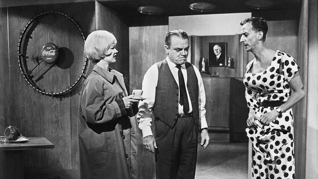 Una scena tratta dal film Uno, due, tre!