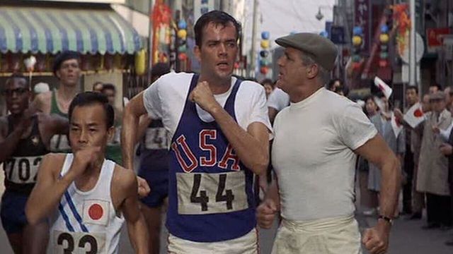 Una scena tratta dal film Cammina, non correre