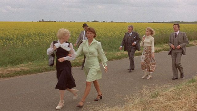 Una scena tratta dal film Il fascino discreto della borghesia