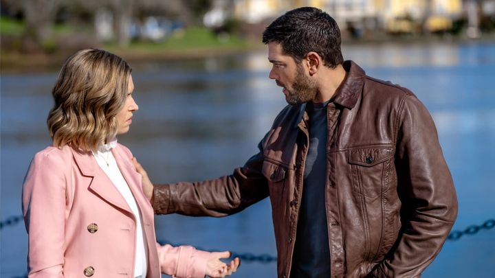 Una scena tratta dal film I misteri di Martha's Vineyard: Veleni in Paradiso