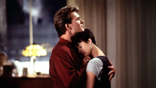 Una scena tratta dal film Ghost - Fantasma