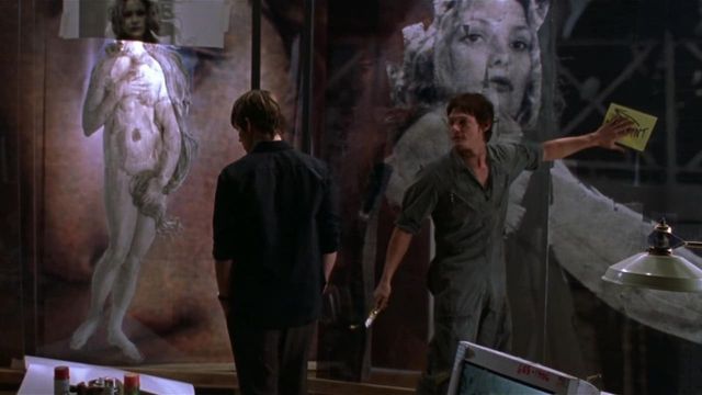 Una scena tratta dal film Gossip