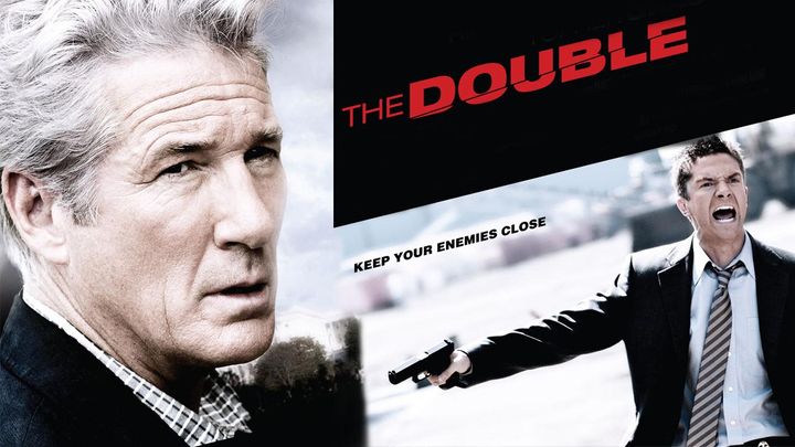 Una scena tratta dal film The Double