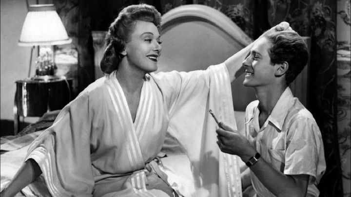 Una scena tratta dal film L'aquila a due teste