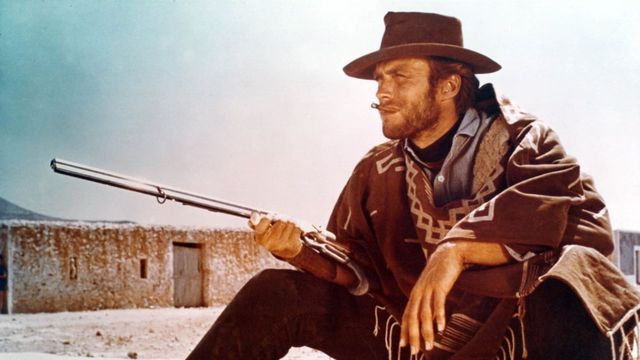 Una scena tratta dal film Per qualche dollaro in più