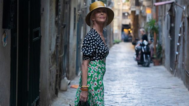 Una scena tratta dal film Posso entrare? An ode to Naples