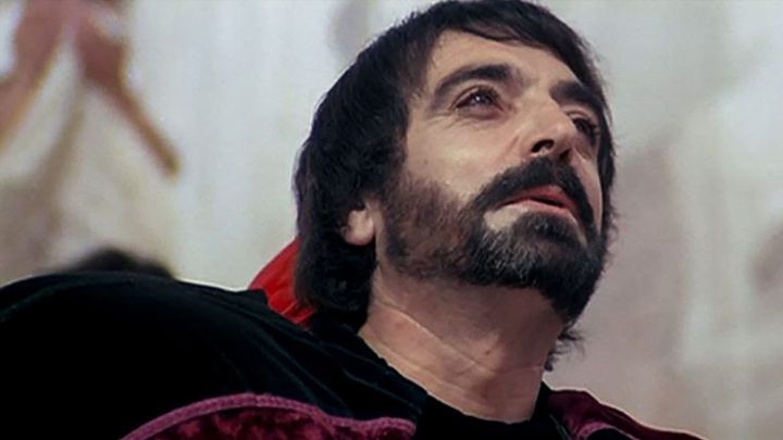Una scena tratta dal film Un Amleto di meno