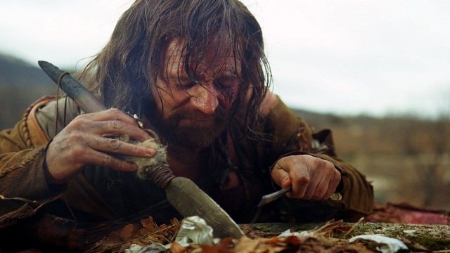 Una scena tratta dal film Uomo bianco và col tuo Dio