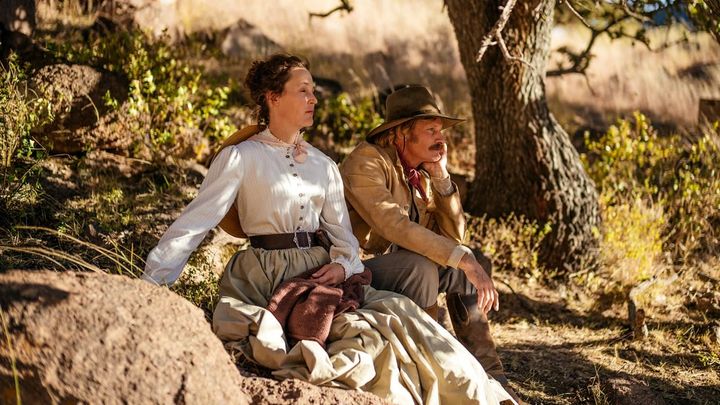 Una scena tratta dal film The Dead Don't Hurt - I morti non soffrono