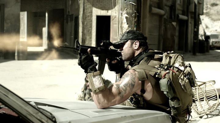 Una scena tratta dal film Sniper: forze speciali