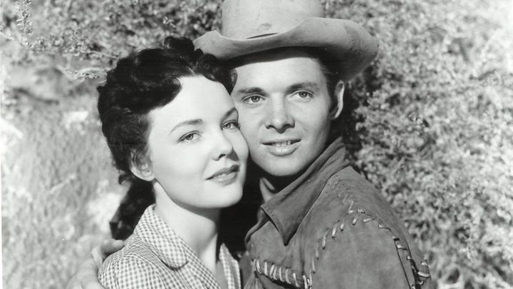 Una scena tratta dal film Pistole roventi