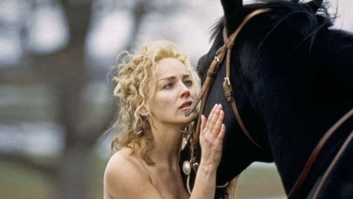 Una scena tratta dal film Inganni pericolosi