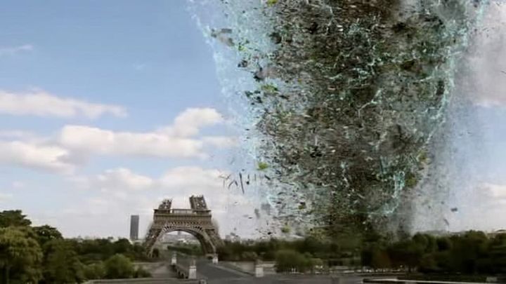 Una scena tratta dal film Metal Tornado