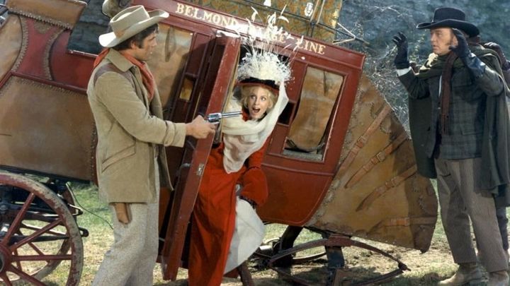 Una scena tratta dal film Vivi o preferibilmente morti