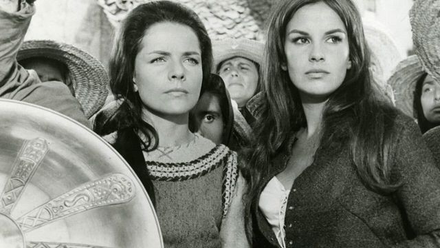 Una scena tratta dal film I cento cavalieri