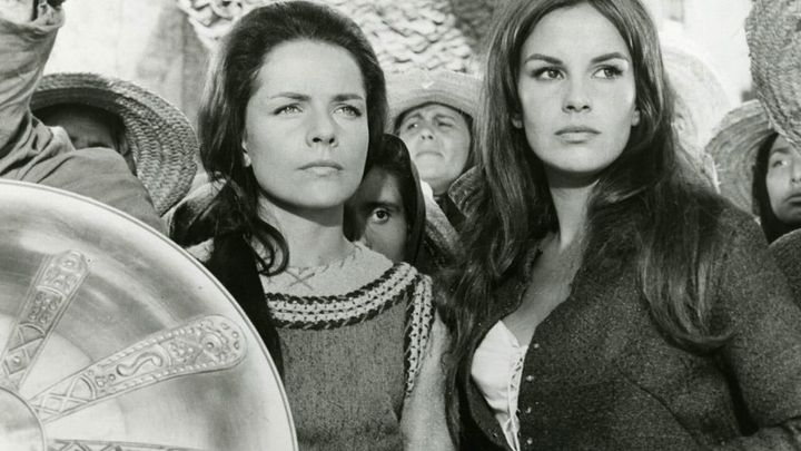 Una scena tratta dal film I cento cavalieri