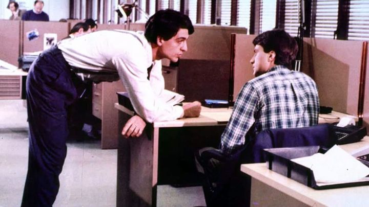 Una scena tratta dal film Impiegati