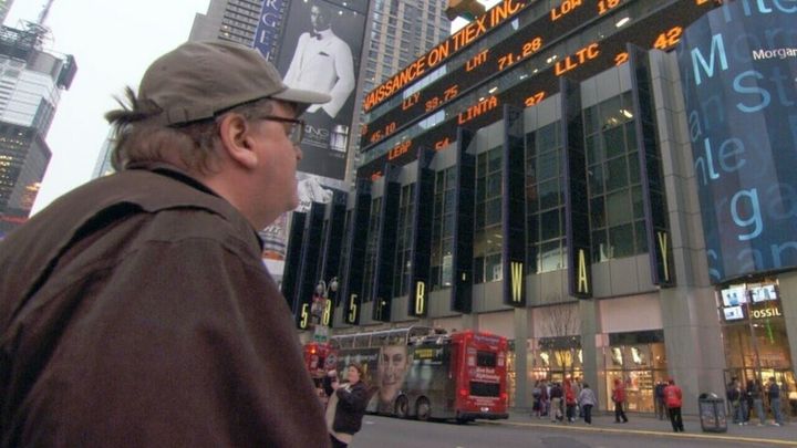 Una scena tratta dal film Capitalism: A Love Story