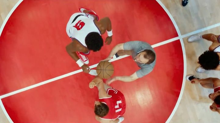 Una scena tratta dal film Tre secondi per la vittoria