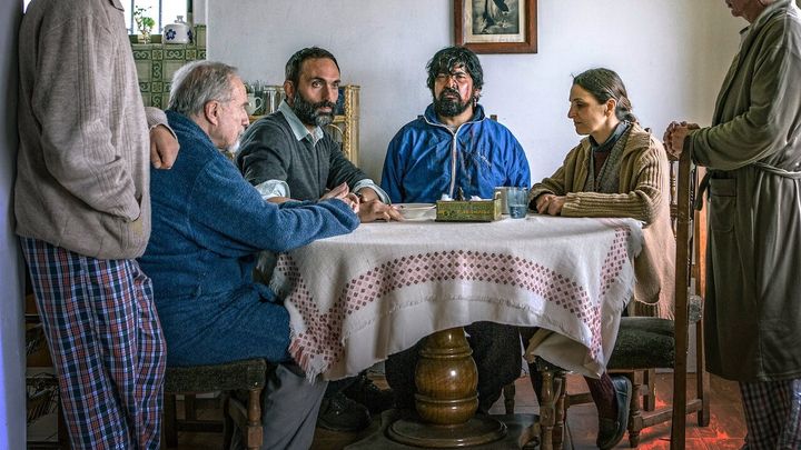 Una scena tratta dal film Il club