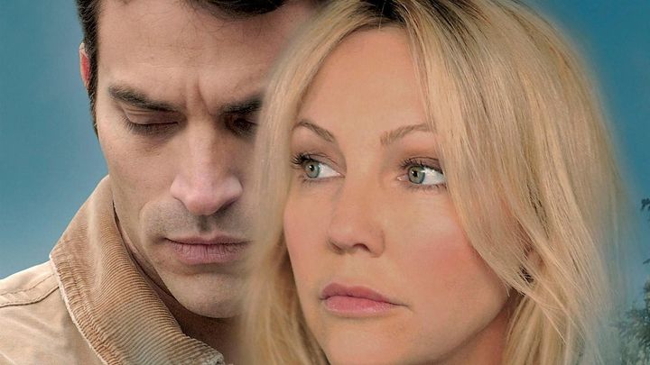 Una scena tratta dal film Nora Roberts - Il mistero del lago