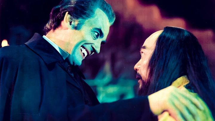 Una scena tratta dal film La leggenda dei 7 vampiri d'oro