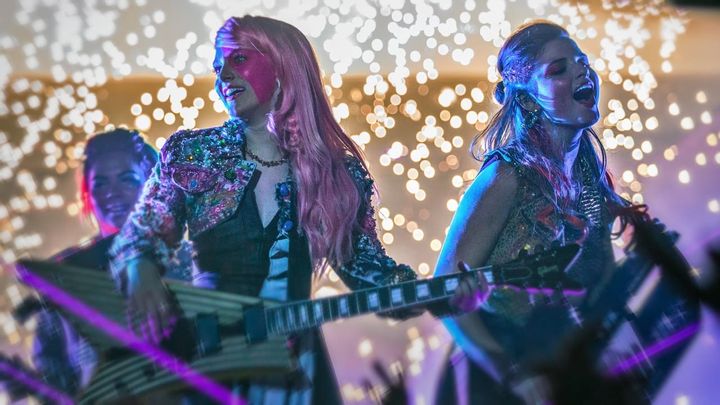 Una scena tratta dal film Jem e le Holograms