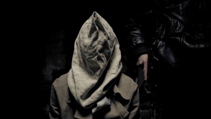 Una scena tratta dal film L'assalto