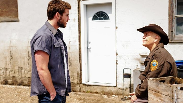 Una scena tratta dal film Cut Bank - Crimine chiama crimine