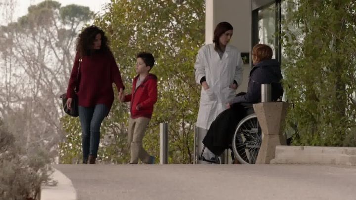 Una scena tratta dal film Matrimonio rosso sangue