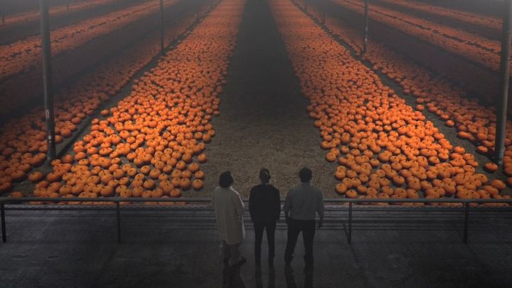 Una scena tratta dal film Tales of Halloween